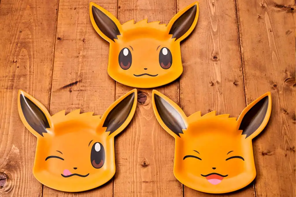 Pokemon Center Cafe Eevee Plates Merchandise